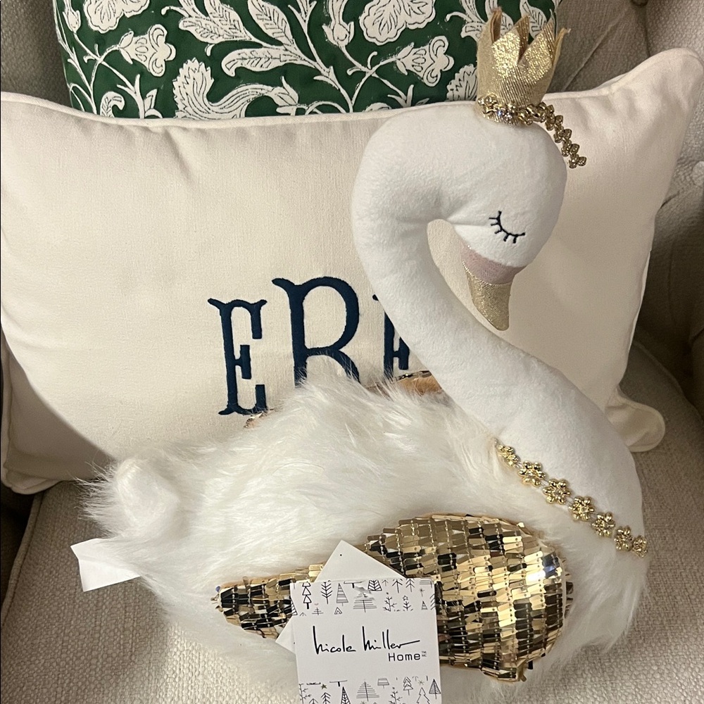 Nicole Miller White and Gold Crowned Swan Decor